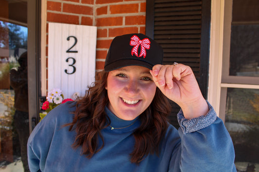 Bow Me Away Trucker Hat, Black